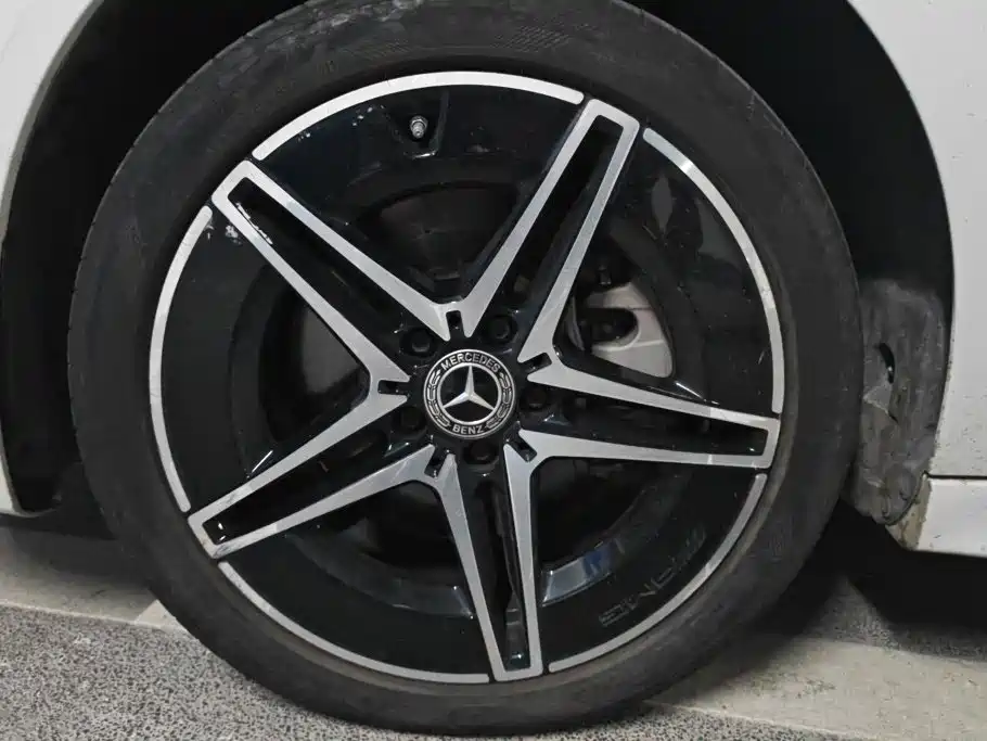 Mercedes-Benz C-Class — миниатюра 6
