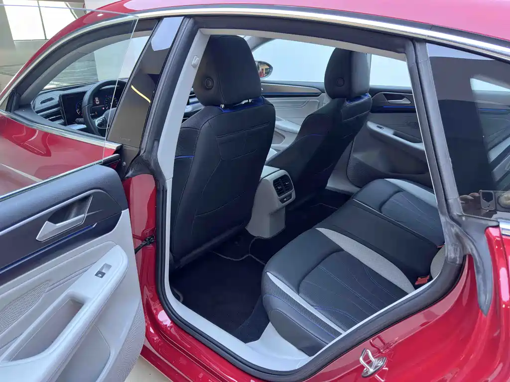 Volkswagen Lamando 2022 L 280TSI DSG Flagship
