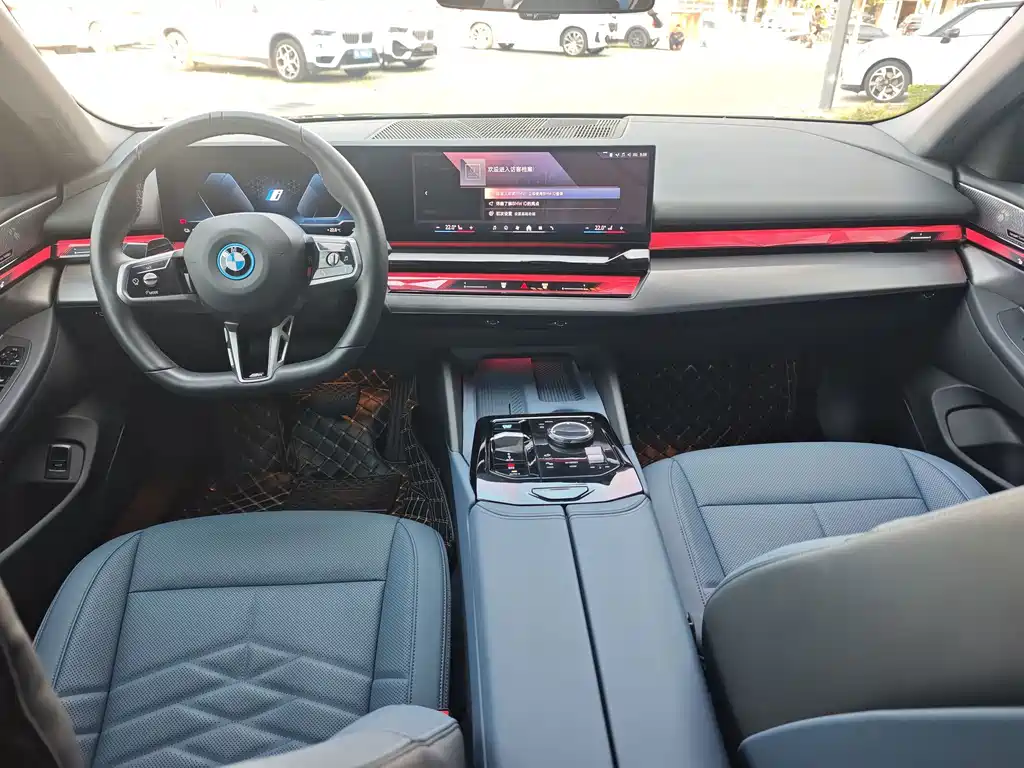 BMW i5 — миниатюра 14