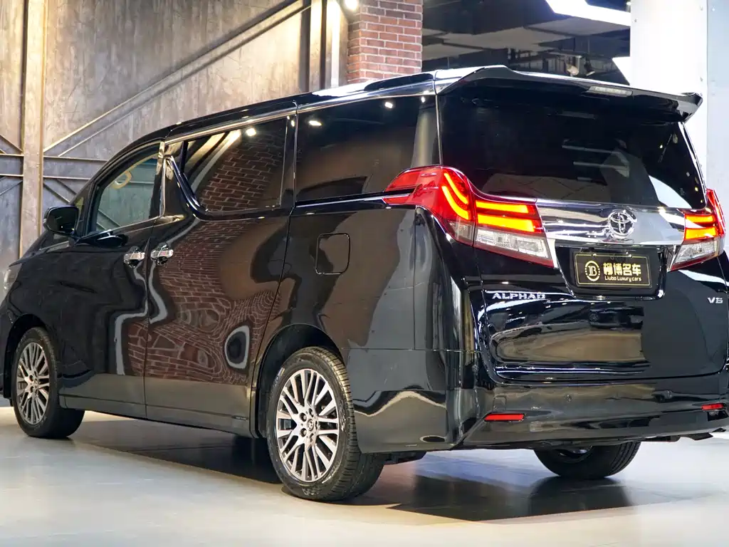 Toyota Alphard 2015 3.5L Luxury