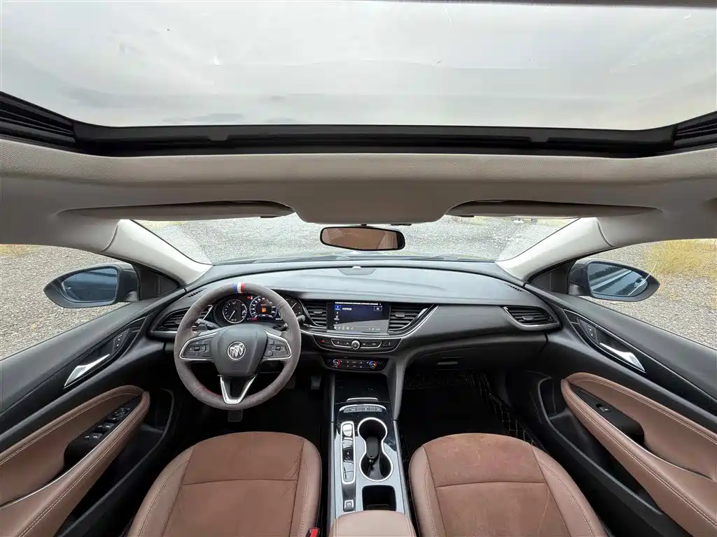Buick Regal — миниатюра 10