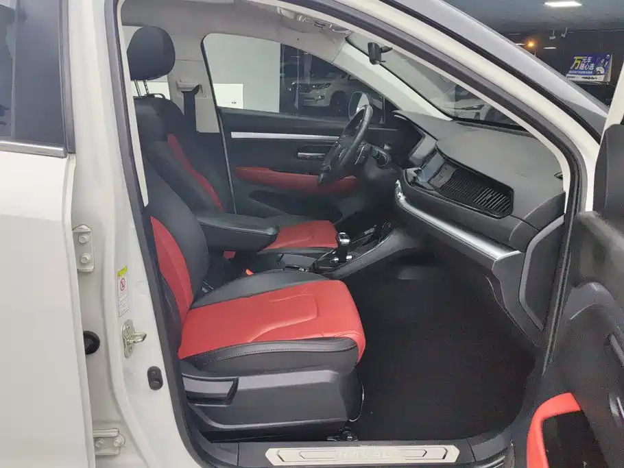 Haval H2s — миниатюра 8