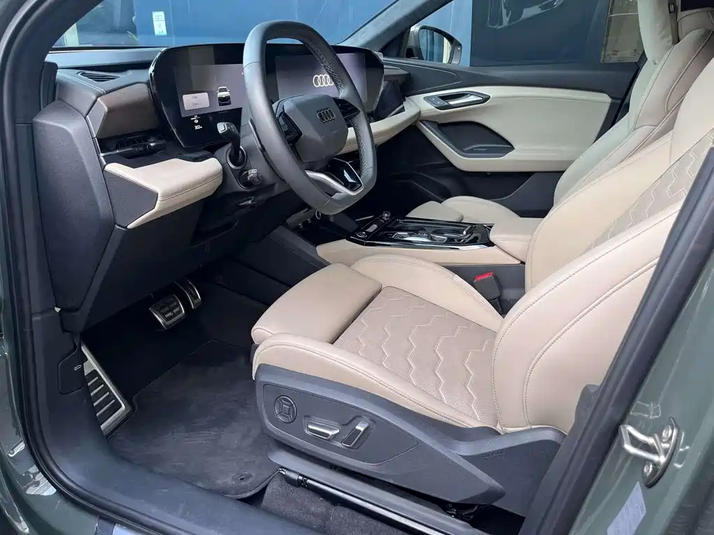 Audi Q6L e-tron — миниатюра 7