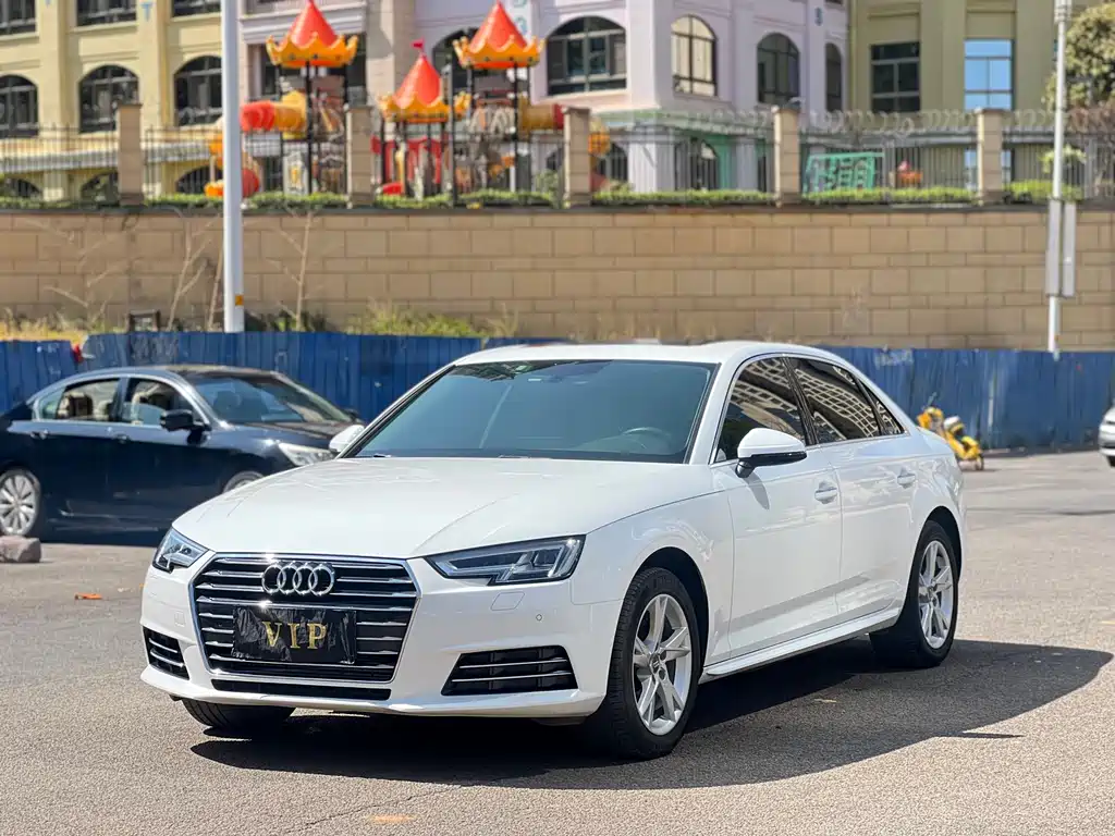 Audi A4L 2018