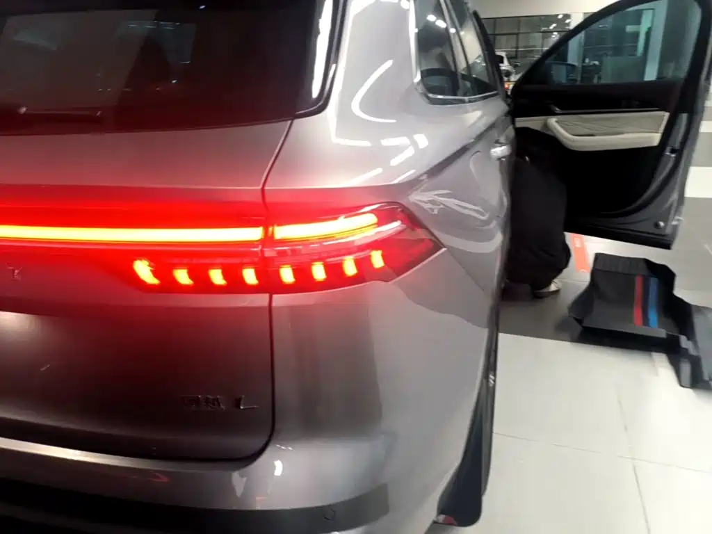 Geely Xingyue L — миниатюра 8