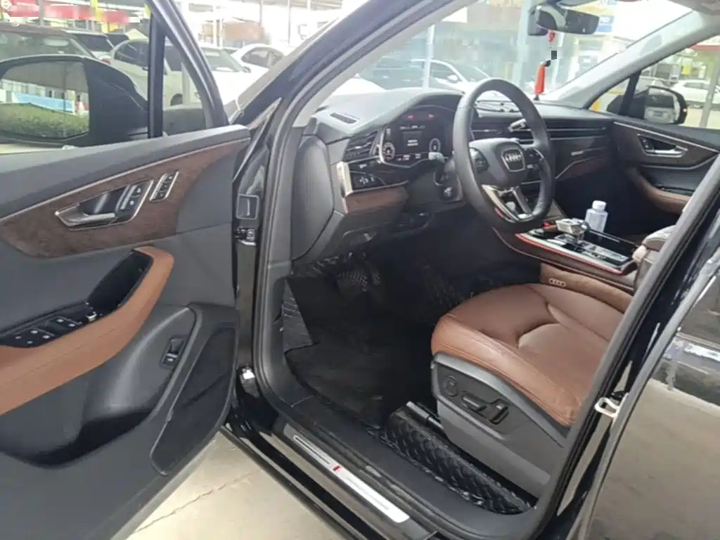 Audi Q7 — миниатюра 16