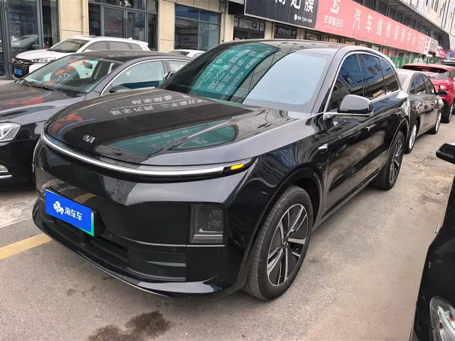 Li Auto Li L6 2025