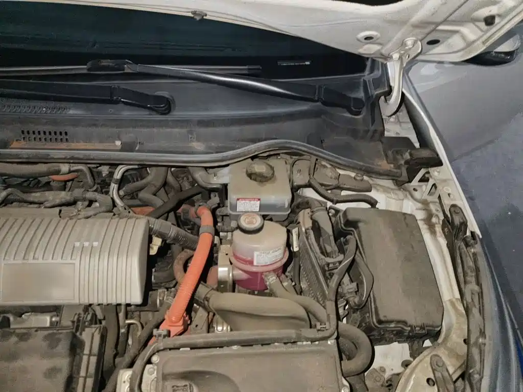 Toyota Corolla Hybrid — миниатюра 20