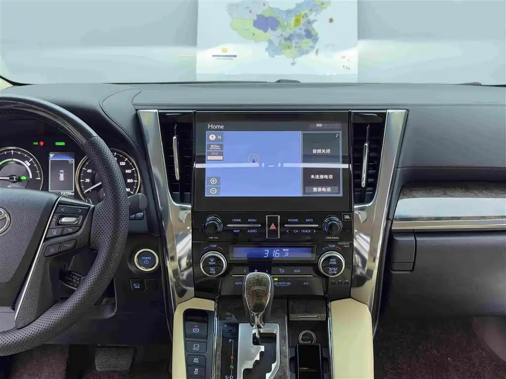 Toyota Vellfire — миниатюра 10