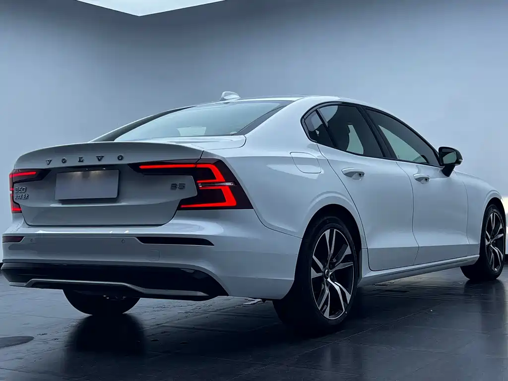 Volvo S60 — миниатюра 12
