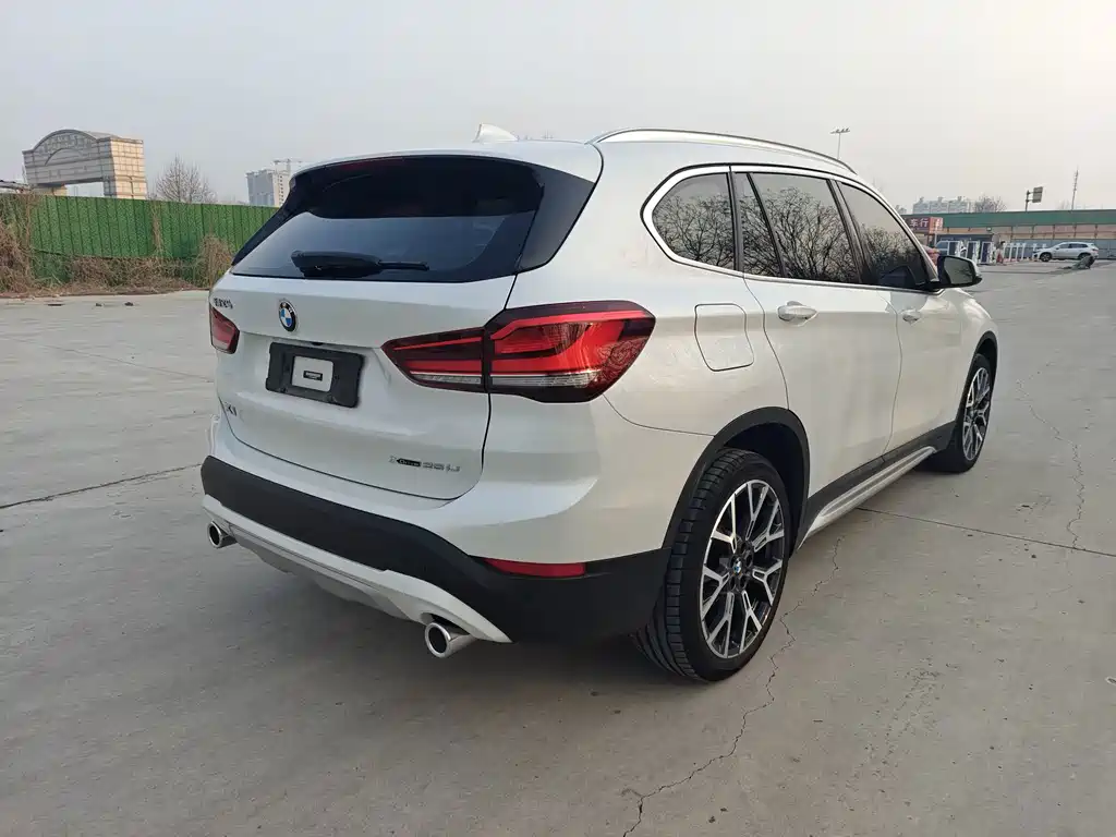 BMW X1 — миниатюра 4