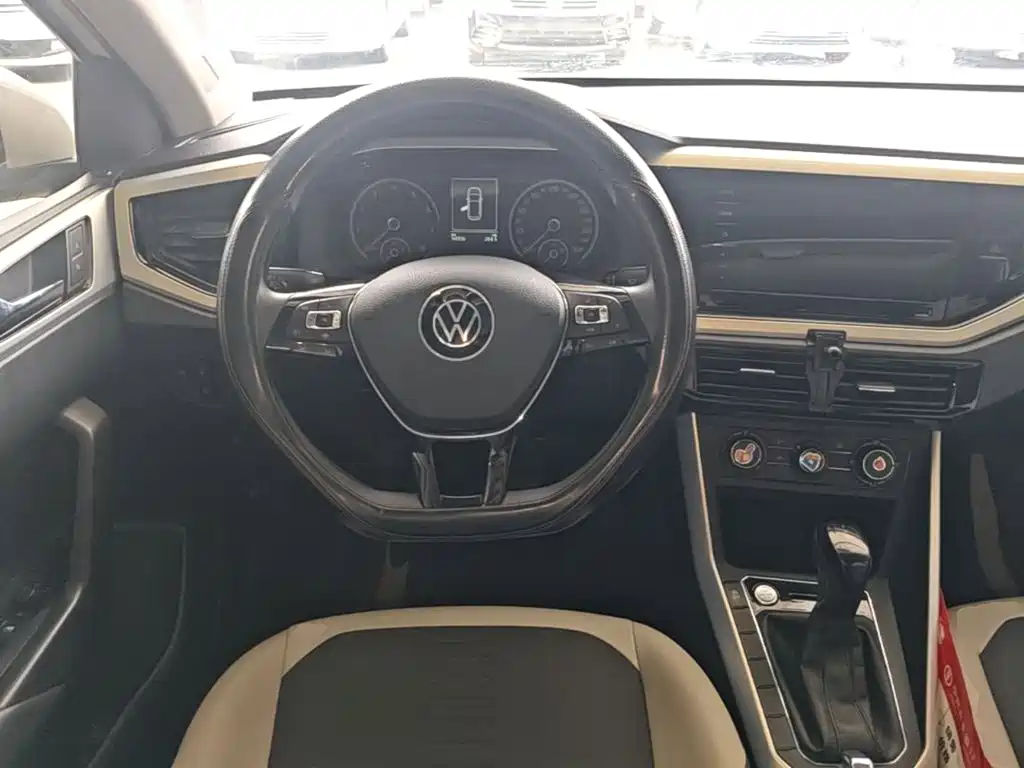 Volkswagen Polo — миниатюра 11