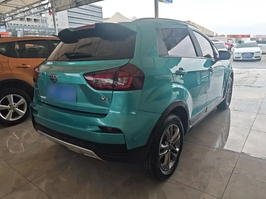 Geely Vision X3 — миниатюра 7