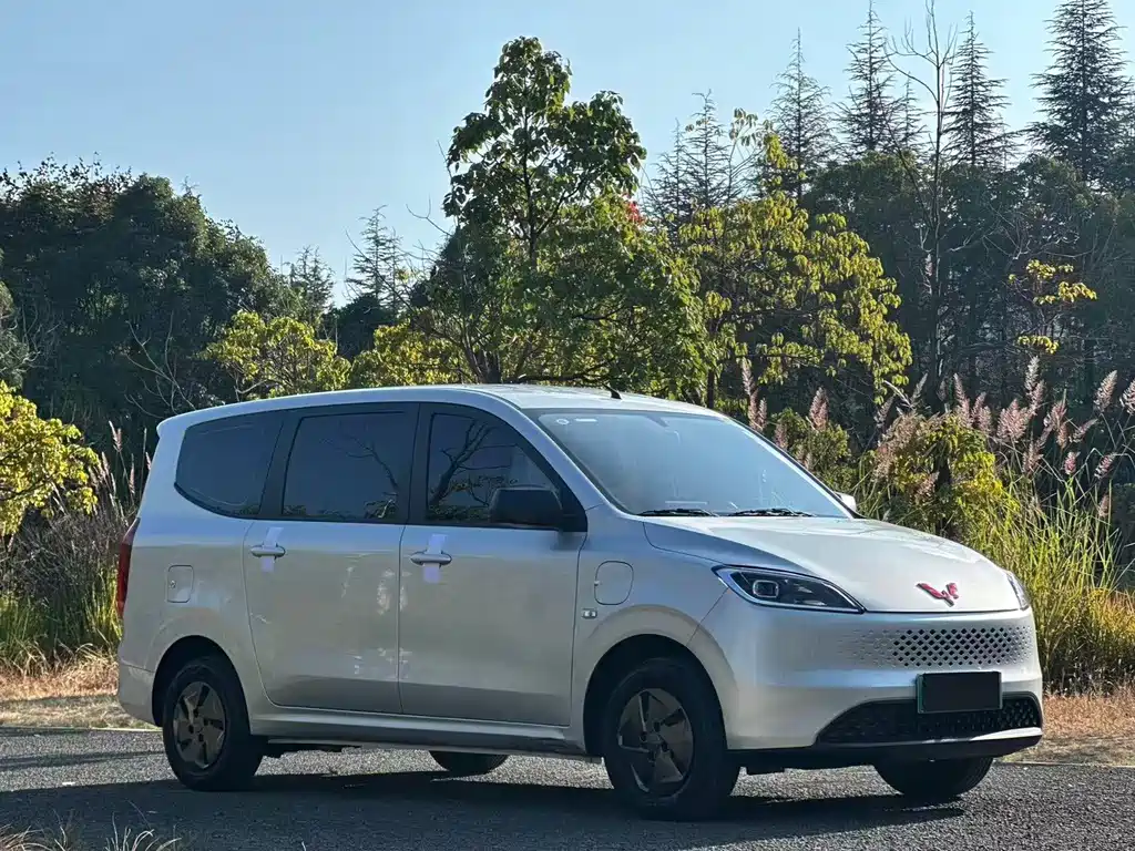 Wuling Hongguang EV — миниатюра 3