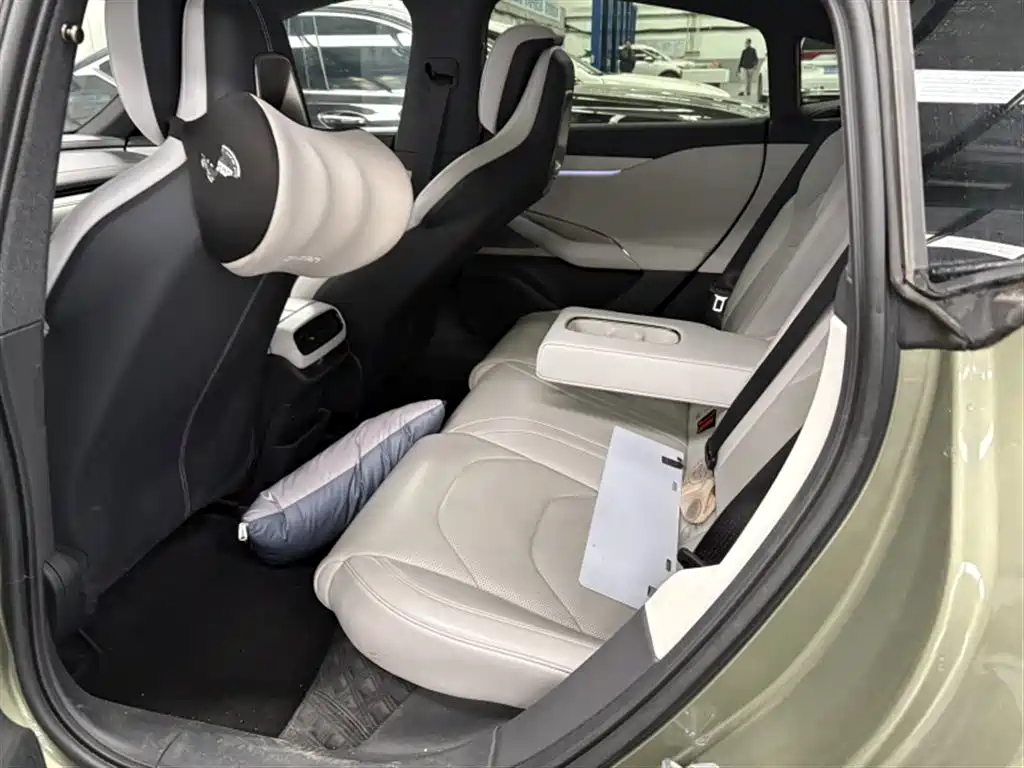 XIAOMI CAR XIAOMI SU7