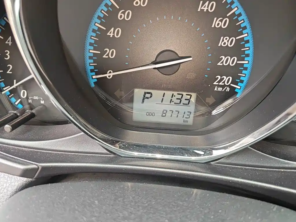Toyota Yaris L — миниатюра 5
