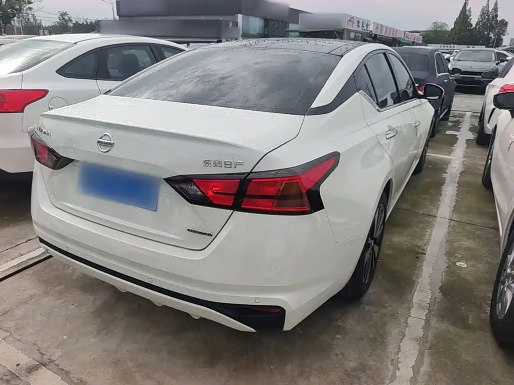 Nissan Teana — миниатюра 7