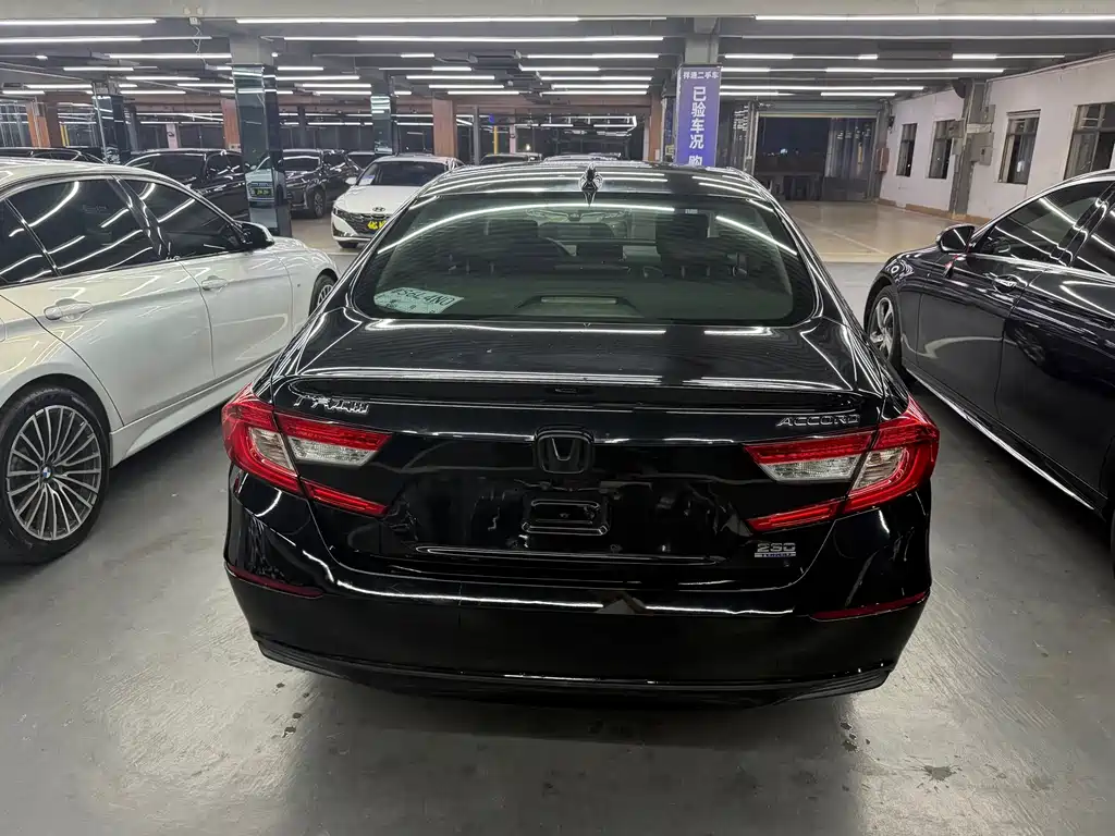 Honda Accord — миниатюра 10