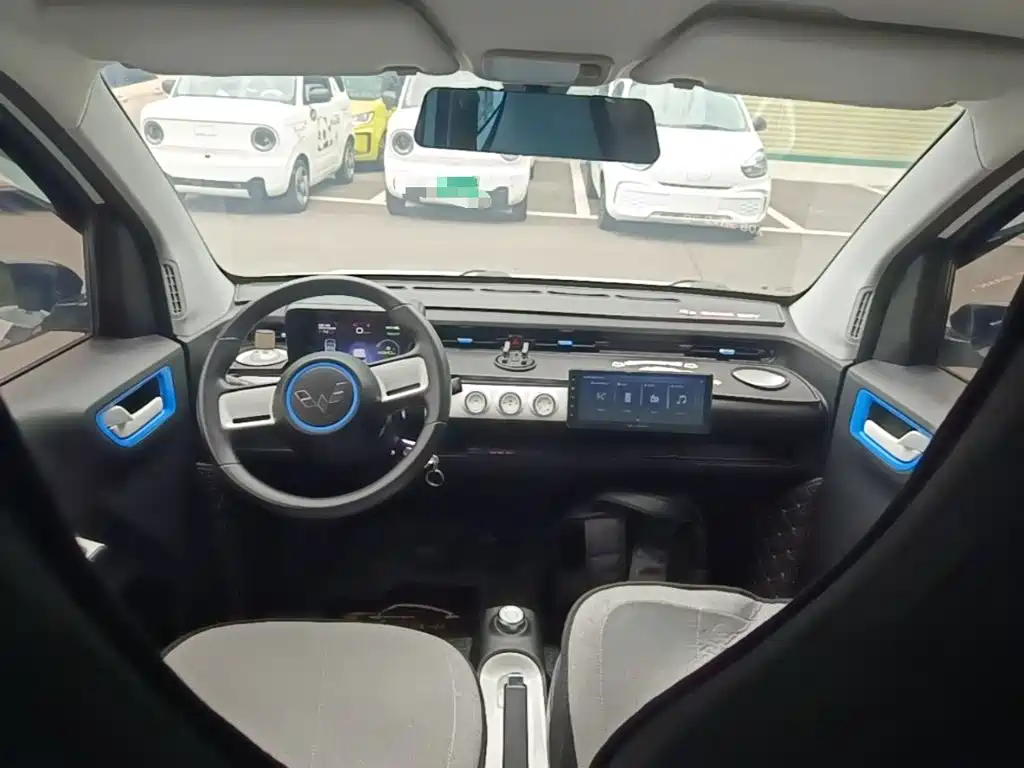Wuling MINIEV — миниатюра 11