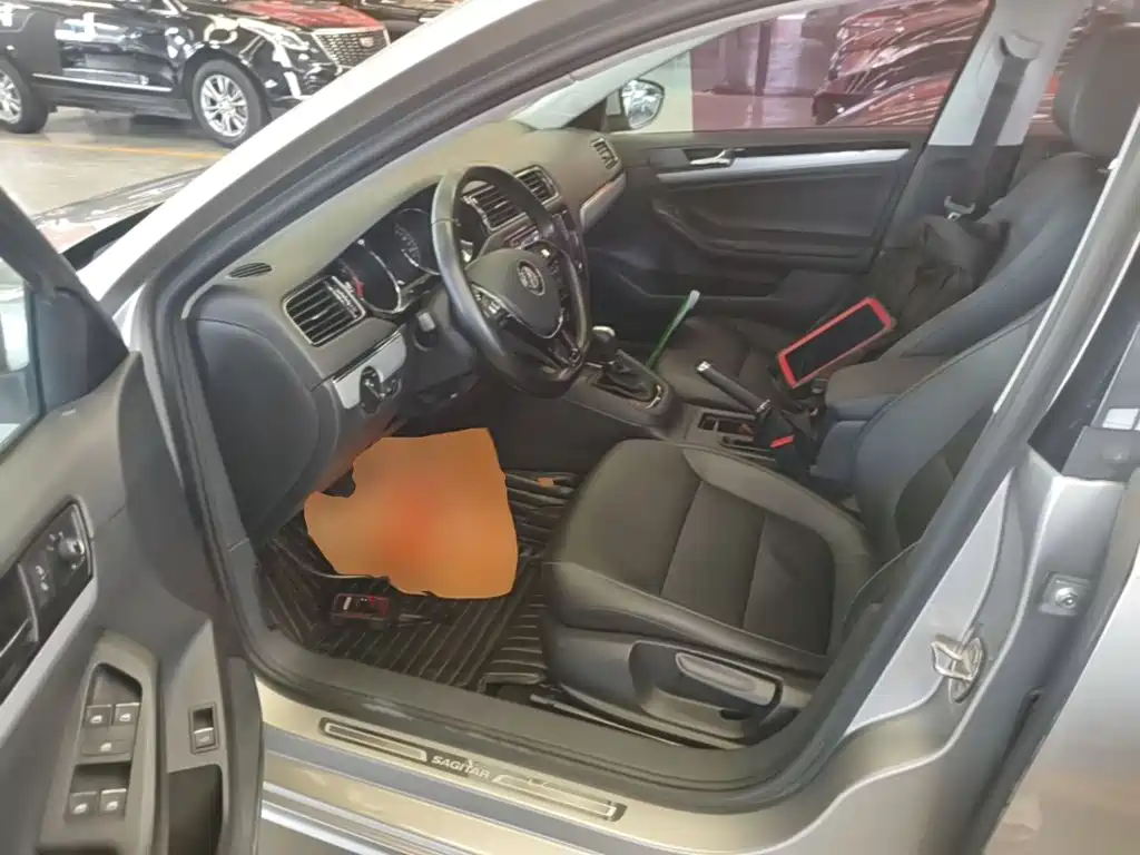 Volkswagen Sagitar — миниатюра 16