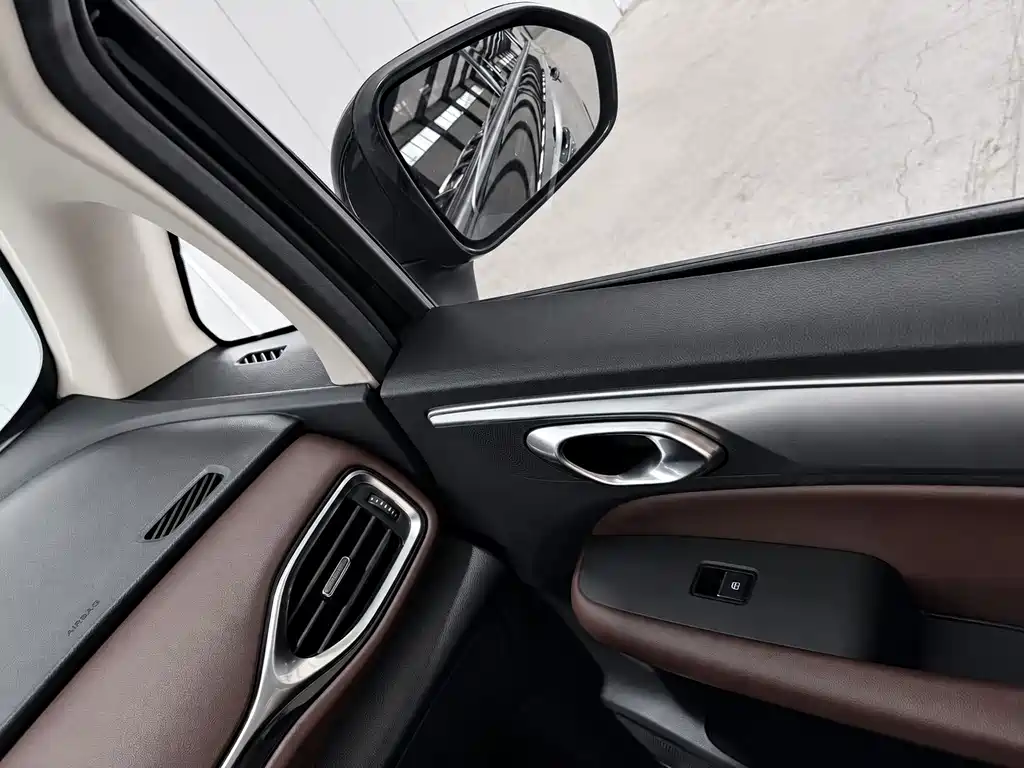 GAC Motor Trumpchi M6 — миниатюра 13