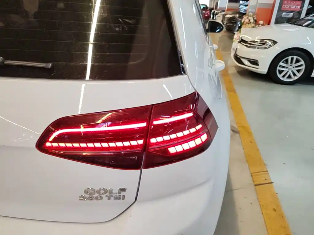 Volkswagen Golf — миниатюра 8