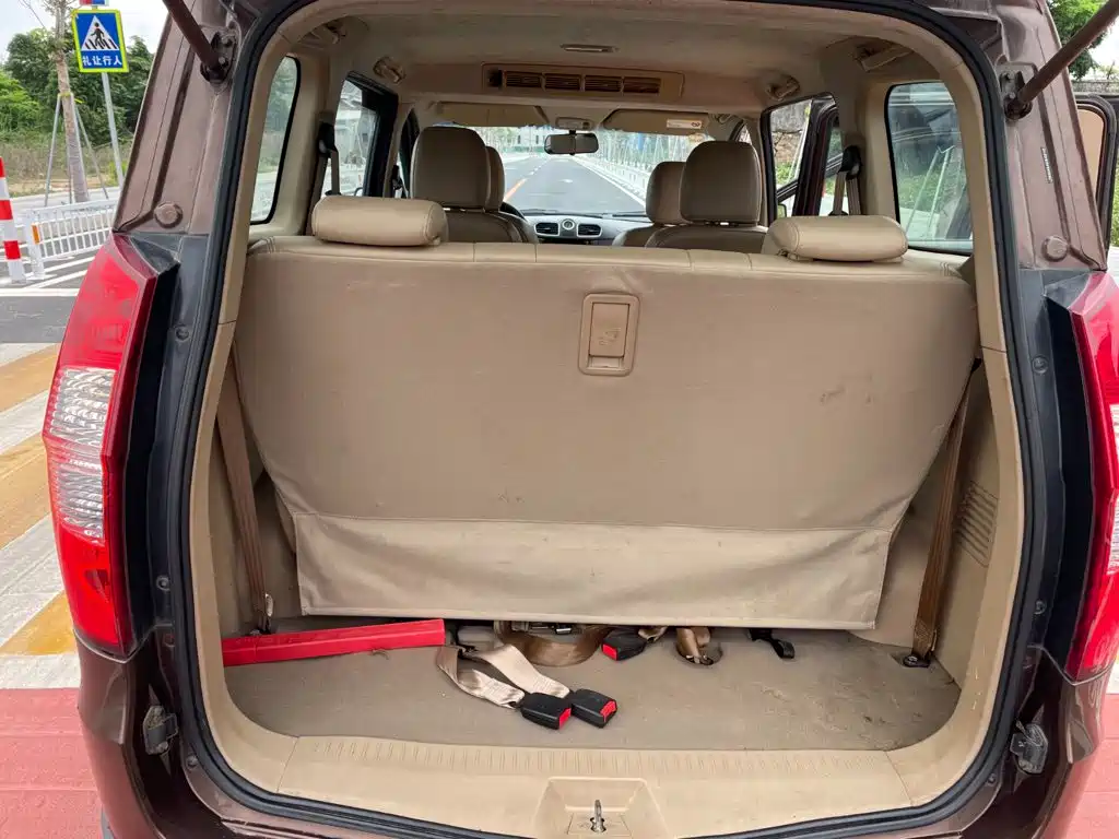 Wuling Hongguang — миниатюра 8