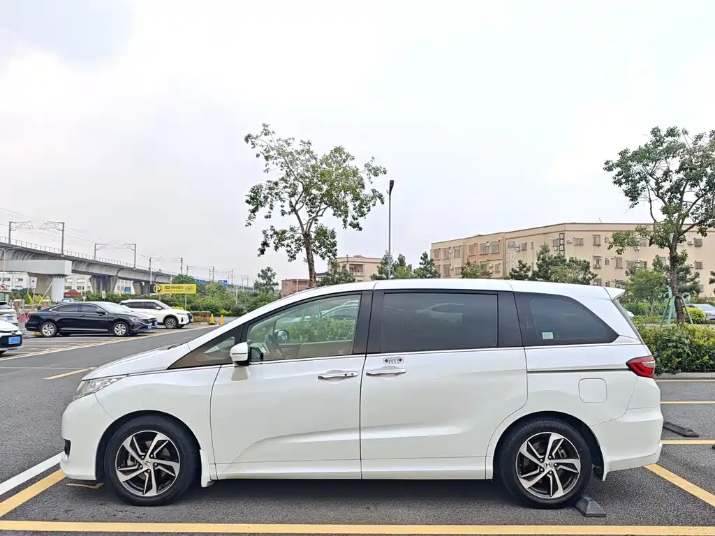 Honda Odyssey — миниатюра 4