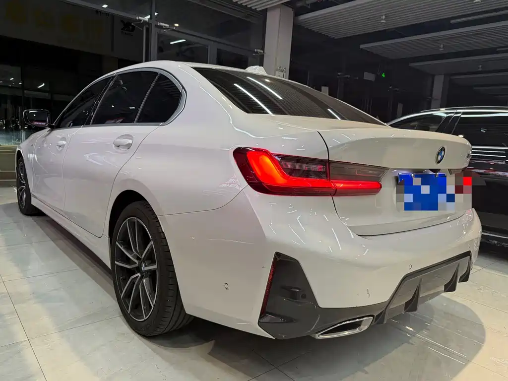 BMW 3 Series — миниатюра 4