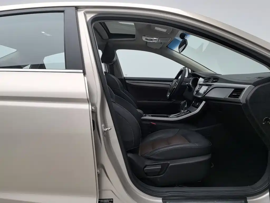 Geely Emgrand GL — миниатюра 23