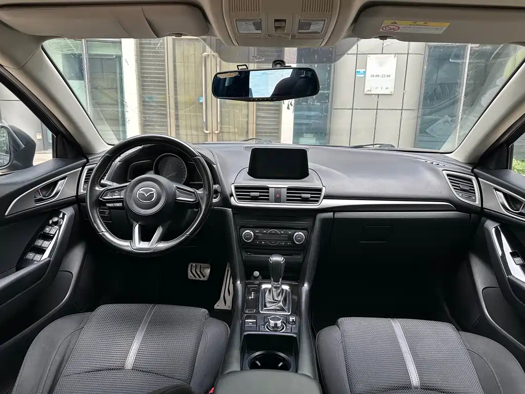 Mazda 3 Axela — миниатюра 8