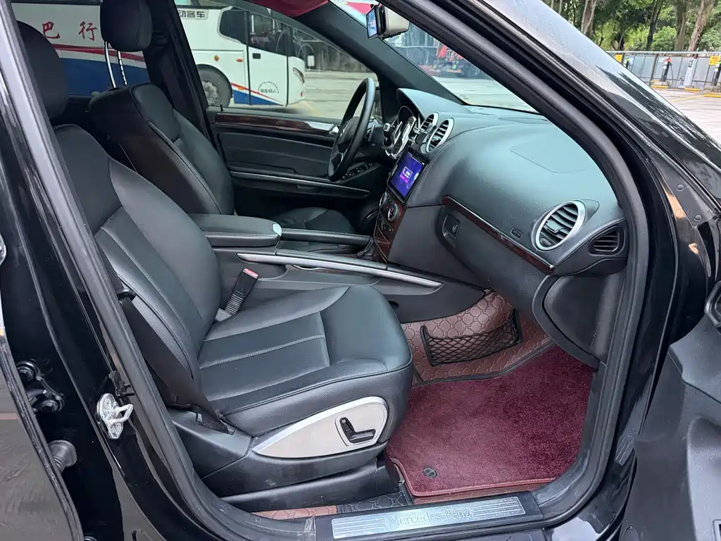 Mercedes-Benz GL-Class — миниатюра 7