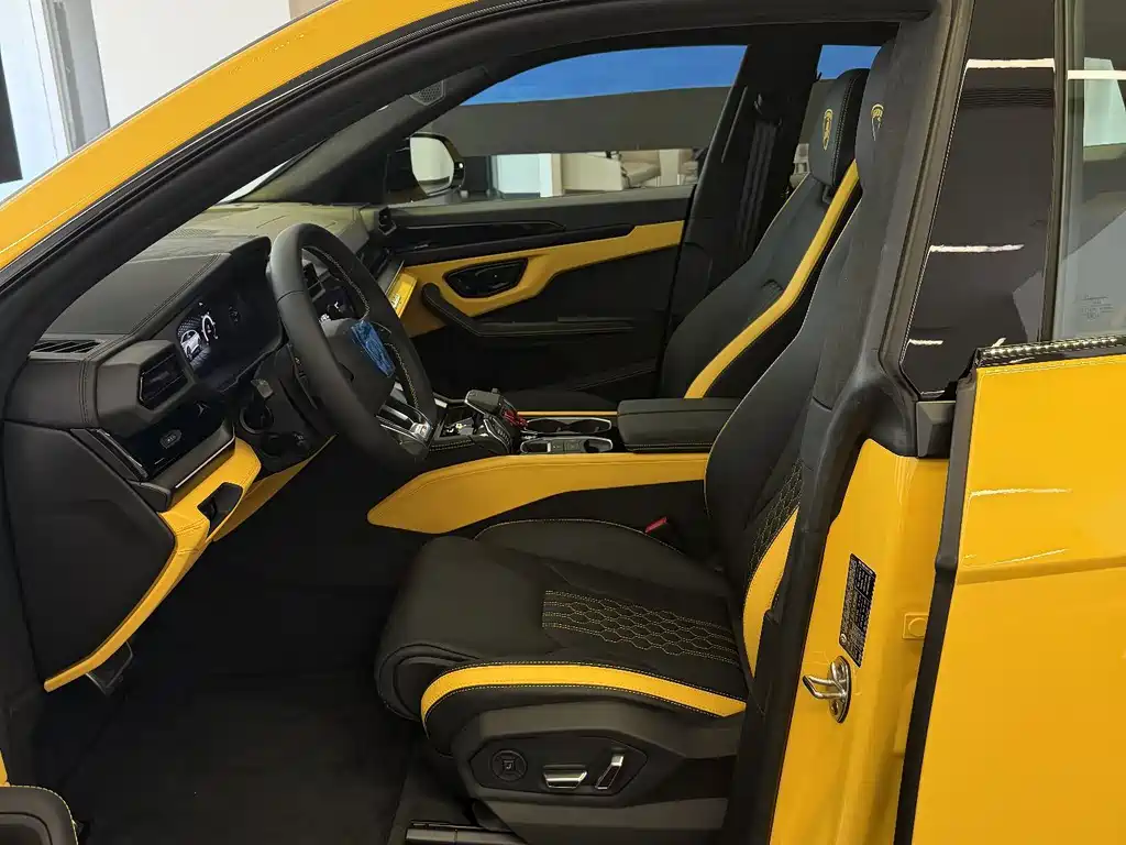 Lamborghini Urus SE — фотографии объявления, Фото 5