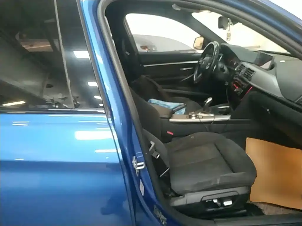 BMW 3 Series — миниатюра 25