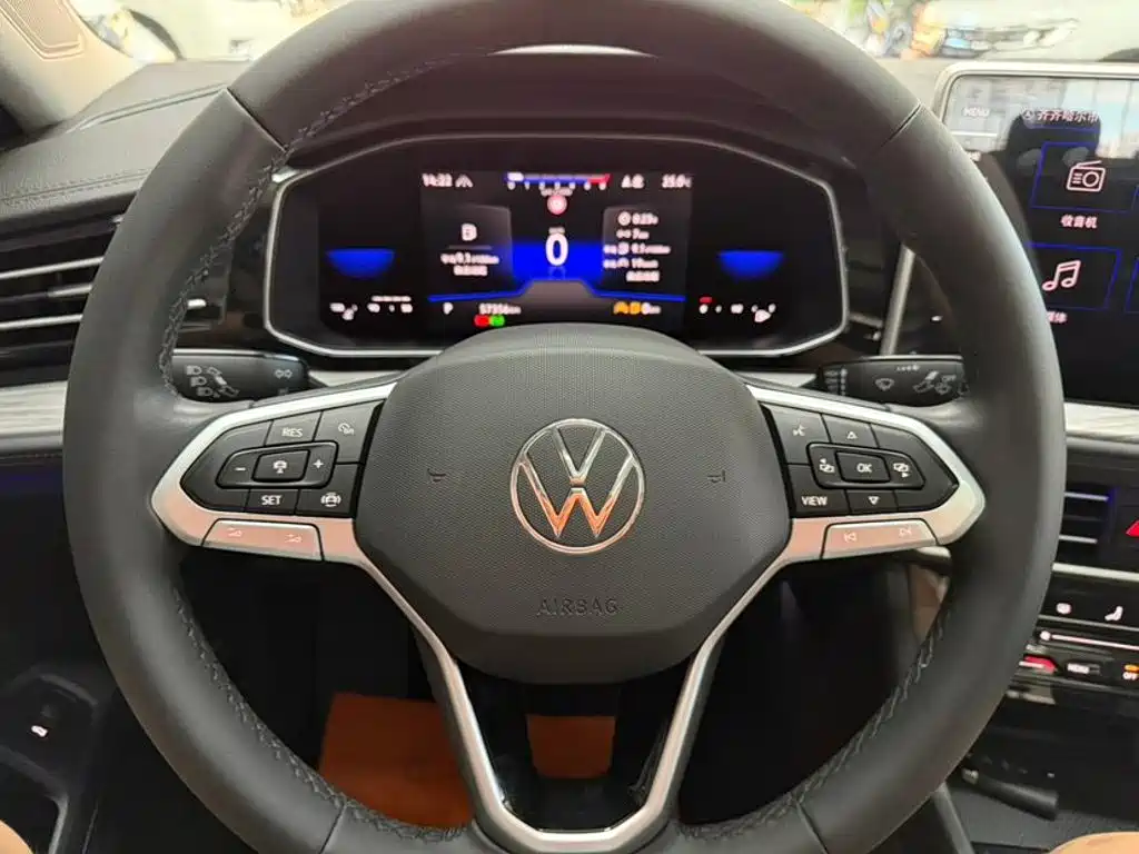 Volkswagen Sagitar — миниатюра 12