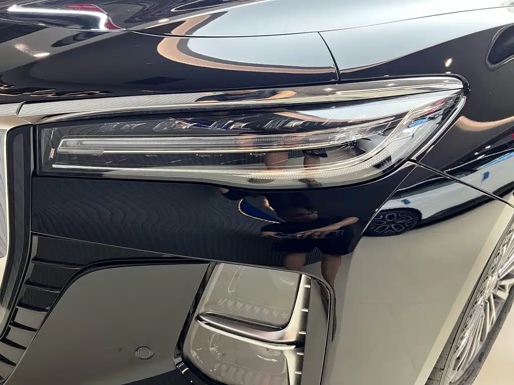 Hongqi Hongqi H5 — миниатюра 20