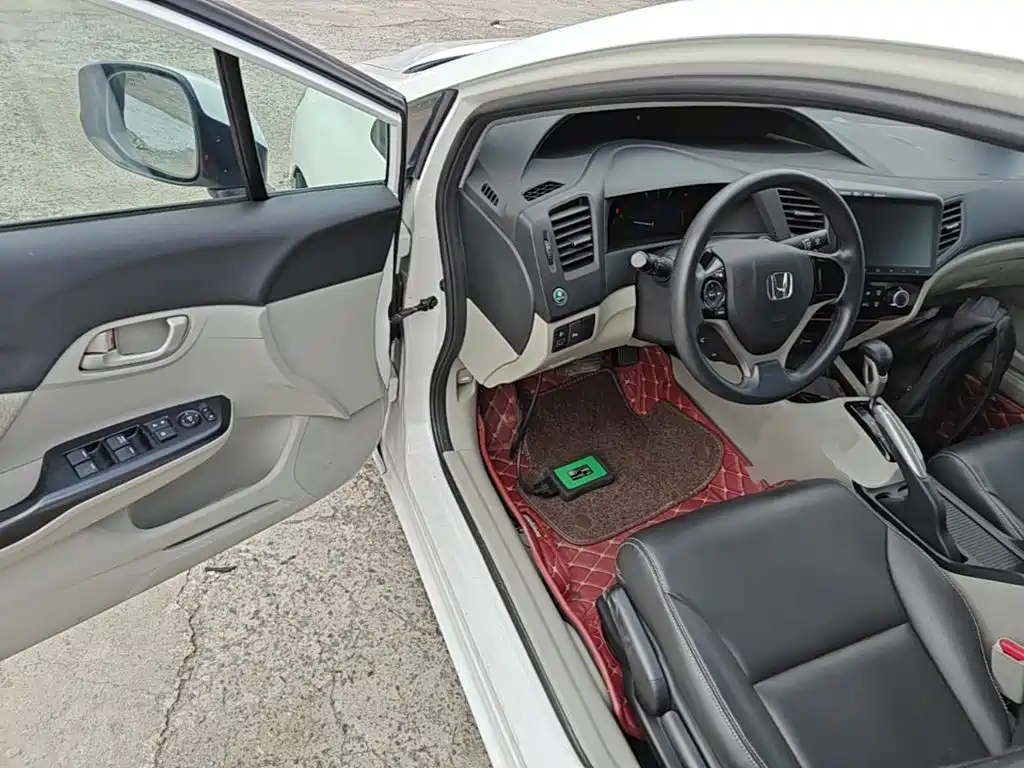 Honda Civic — миниатюра 16