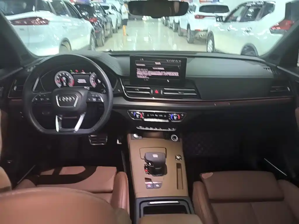 Audi Q5L — миниатюра 10