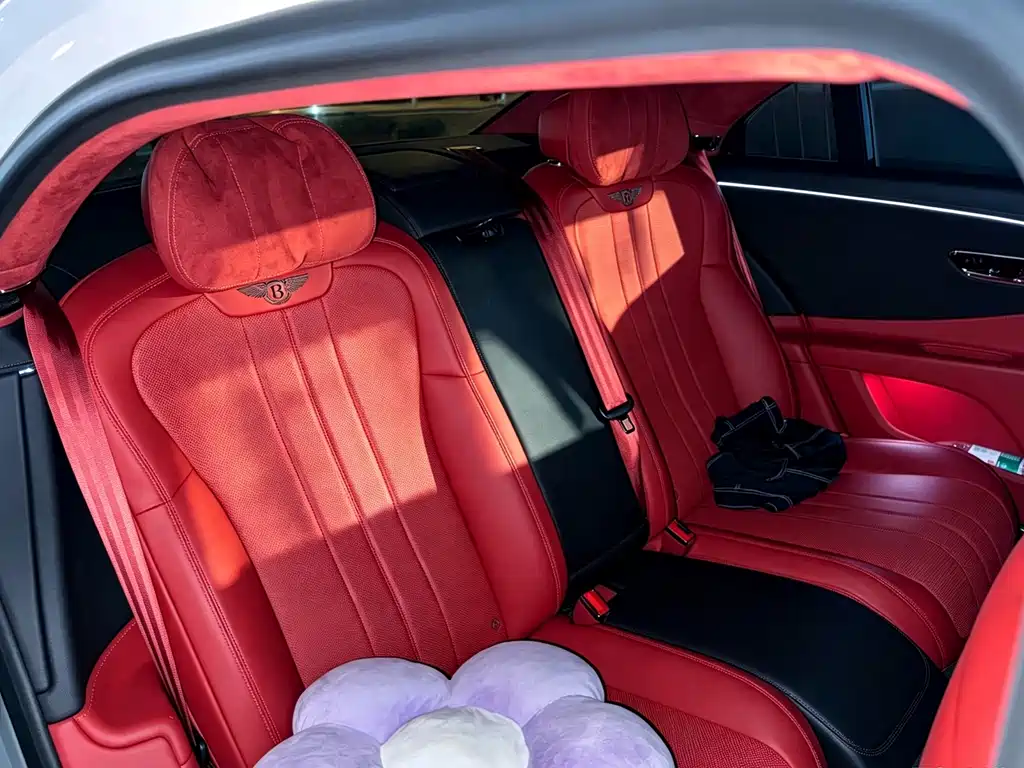 Bentley Flying Spur — миниатюра 9