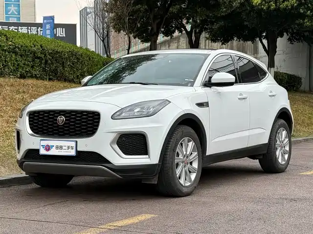 JAGUAR E PACE 2024