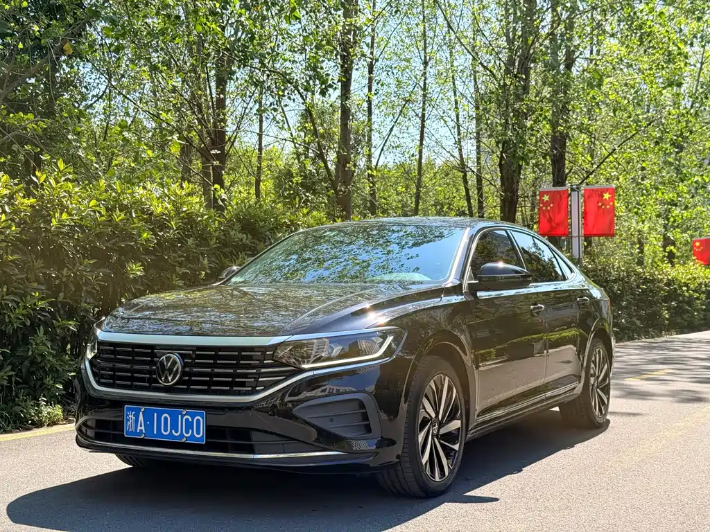Volkswagen Passat 2024 380TSI