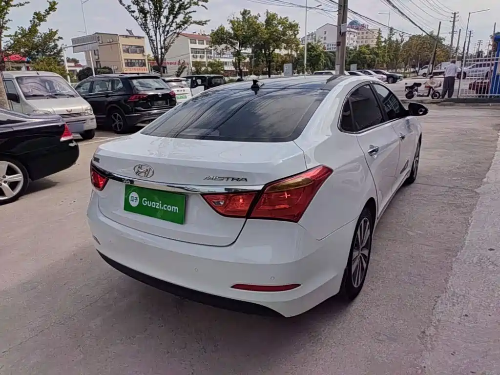 Hyundai Mistra — миниатюра 7