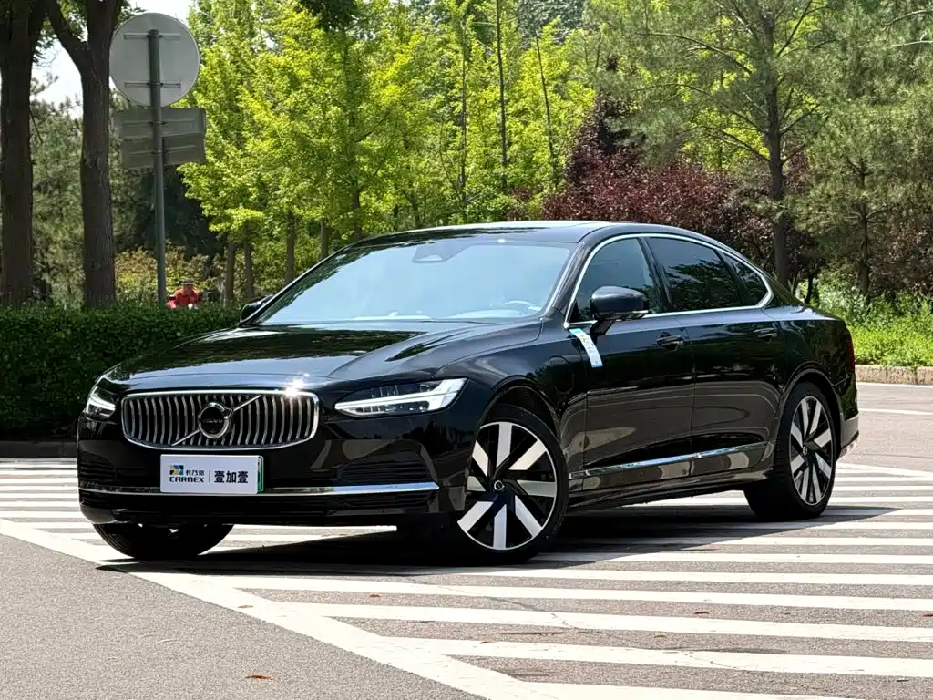 Volvo S90 PHEV