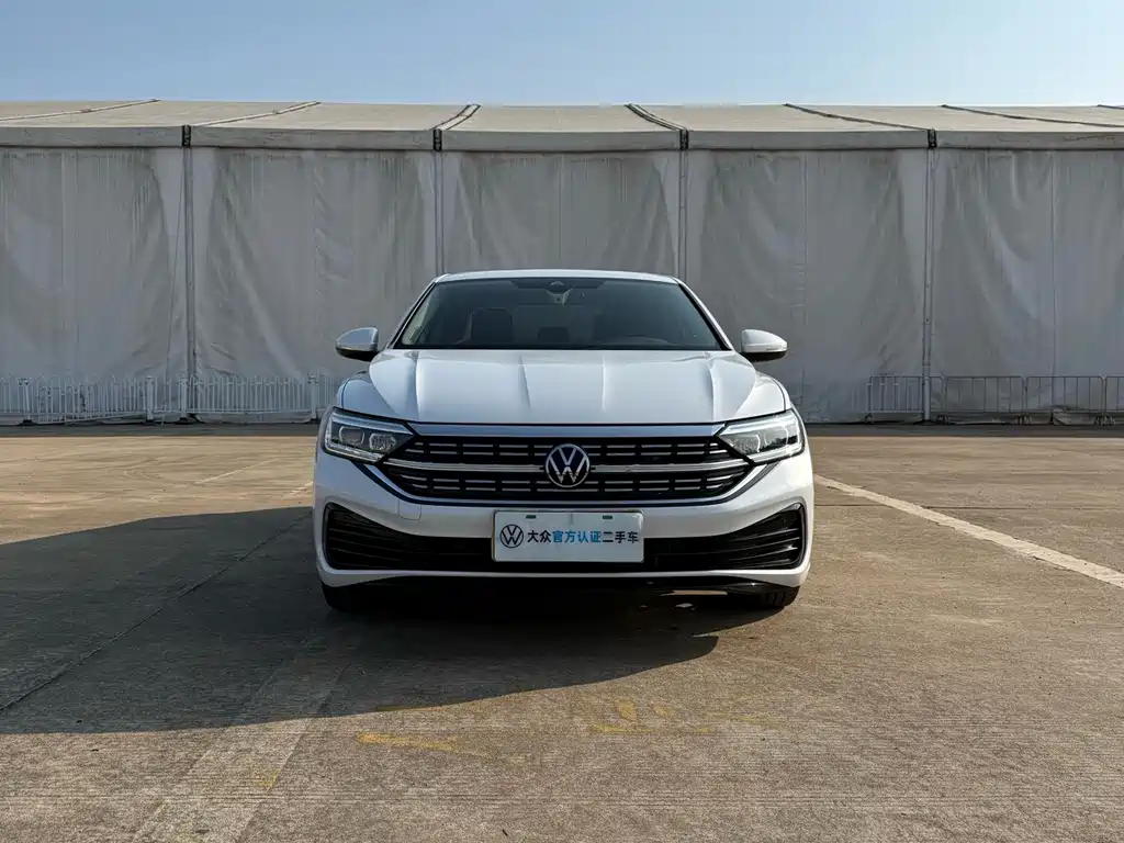 Volkswagen Sagitar — миниатюра 2