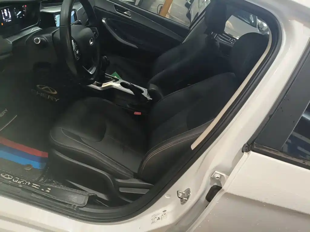 Chery Arrizo 5 — миниатюра 15