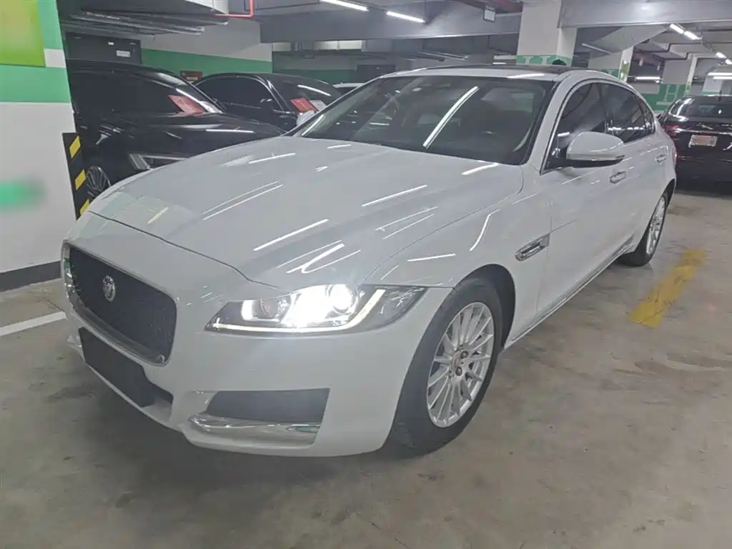Jaguar XFL 2016