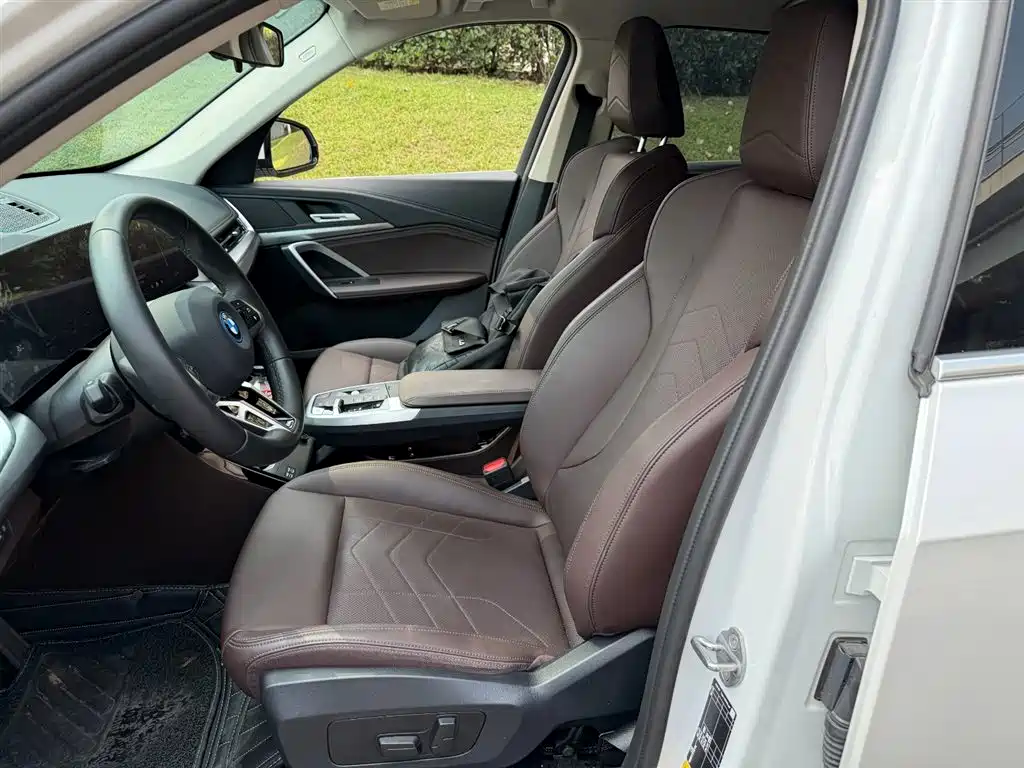 BMW iX1 2023 eDrive25L M Sport