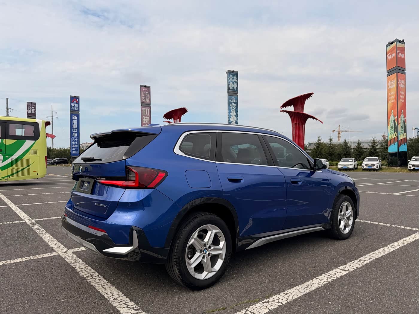 BMW X1 1.5 л 2023 г. Голубой, пробег 31000 км