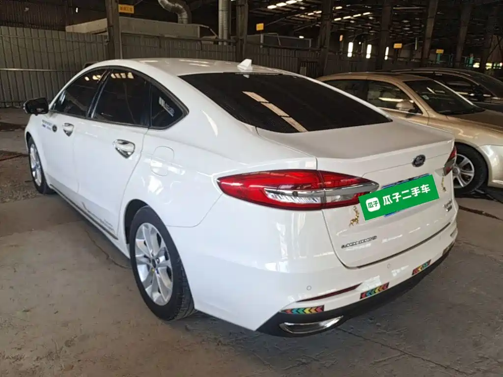 Ford Mondeo — миниатюра 5
