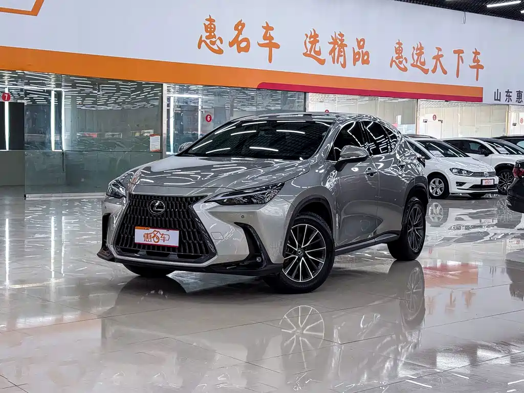 Lexus NX 2022 — фото 1